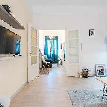Lovely 1 Bedroom Apartment In Atény Exteriér fotografie