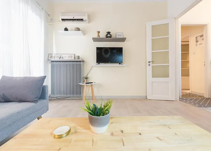 Lovely 1 Bedroom Apartment In Athens
