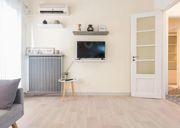 Lovely 1 Bedroom Apartment In Athens