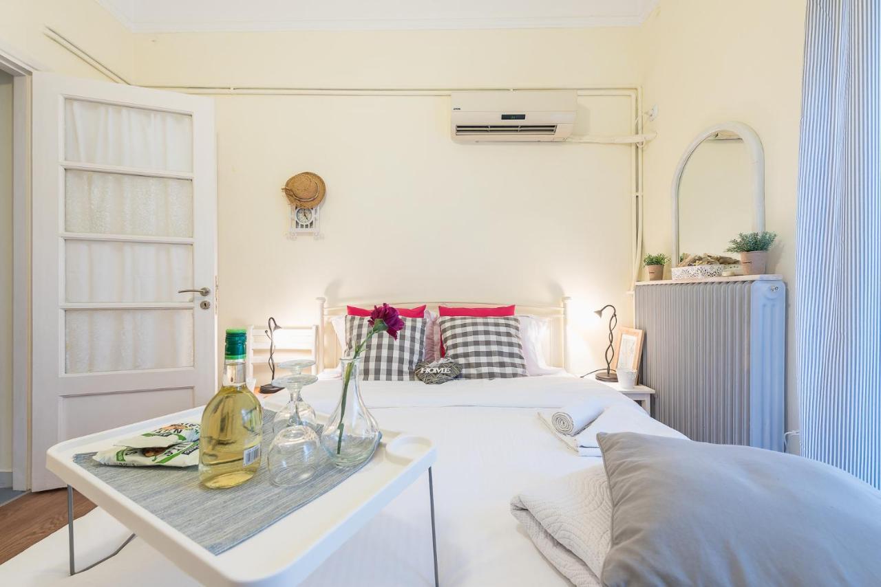 Lovely 1 Bedroom In Apartment *